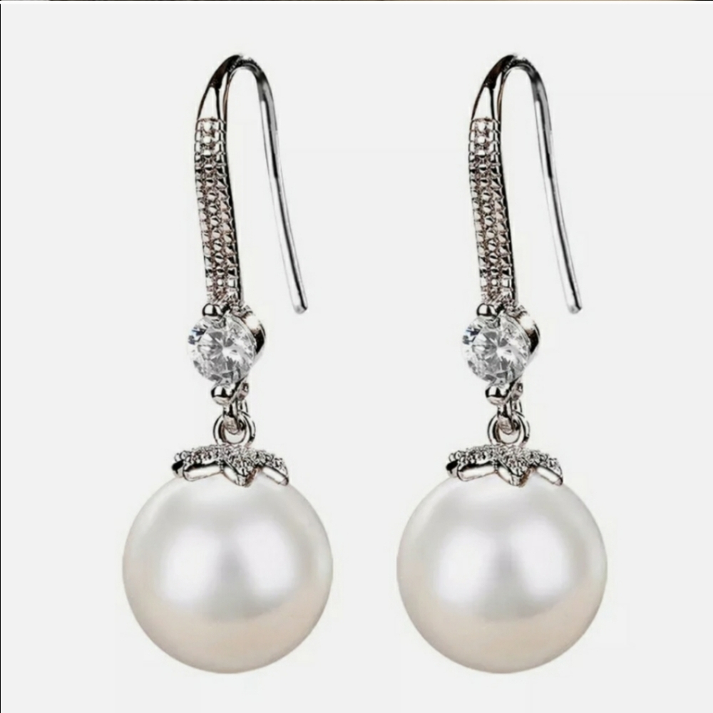 New Gorgeous Pearl Drop Earrings - Picture 2 of 6